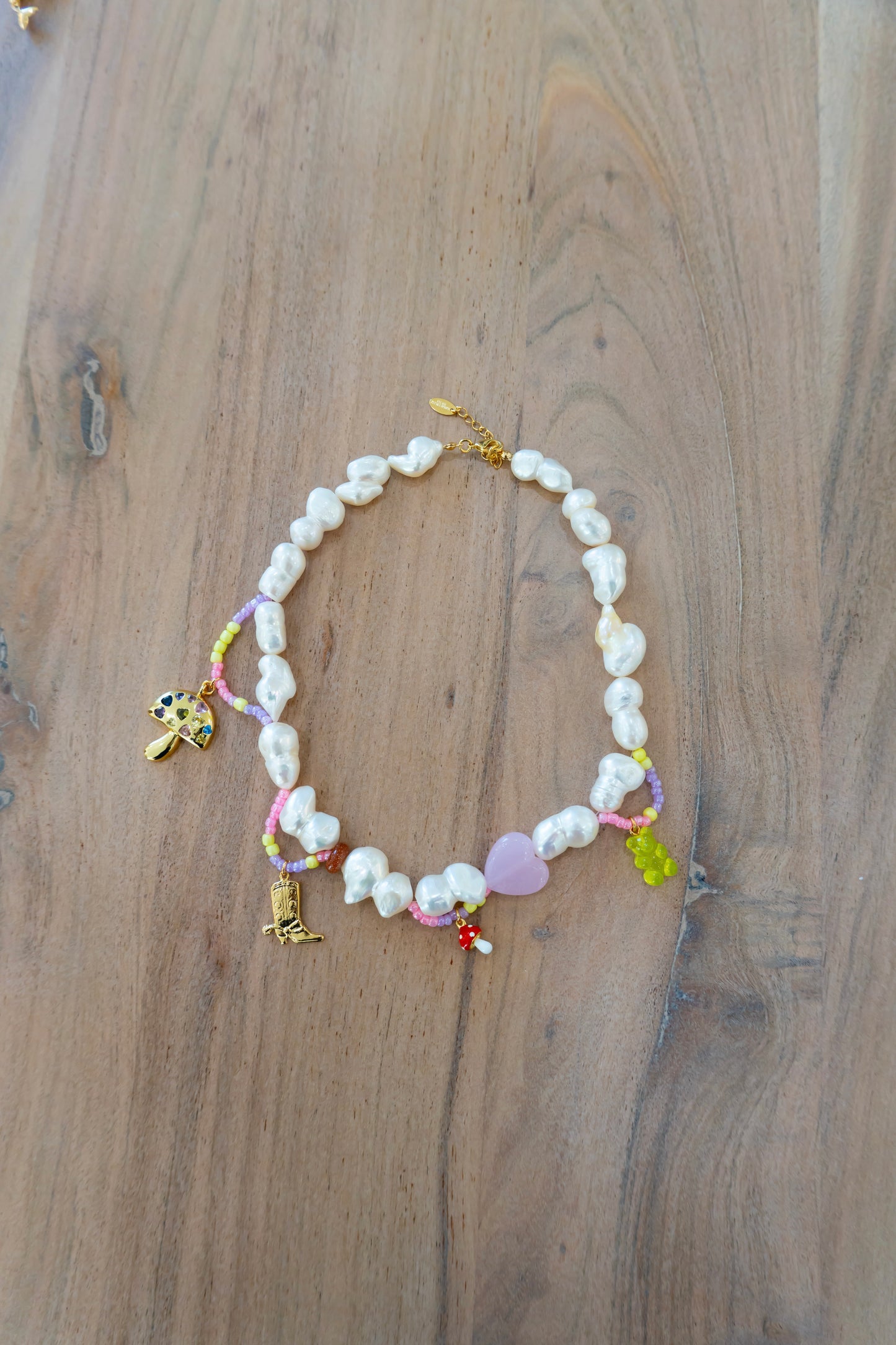 Mila Necklace