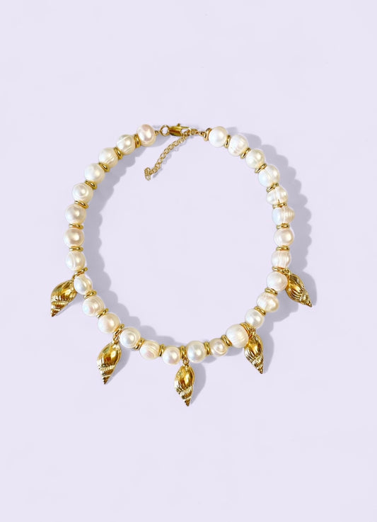 Hanailis Necklace