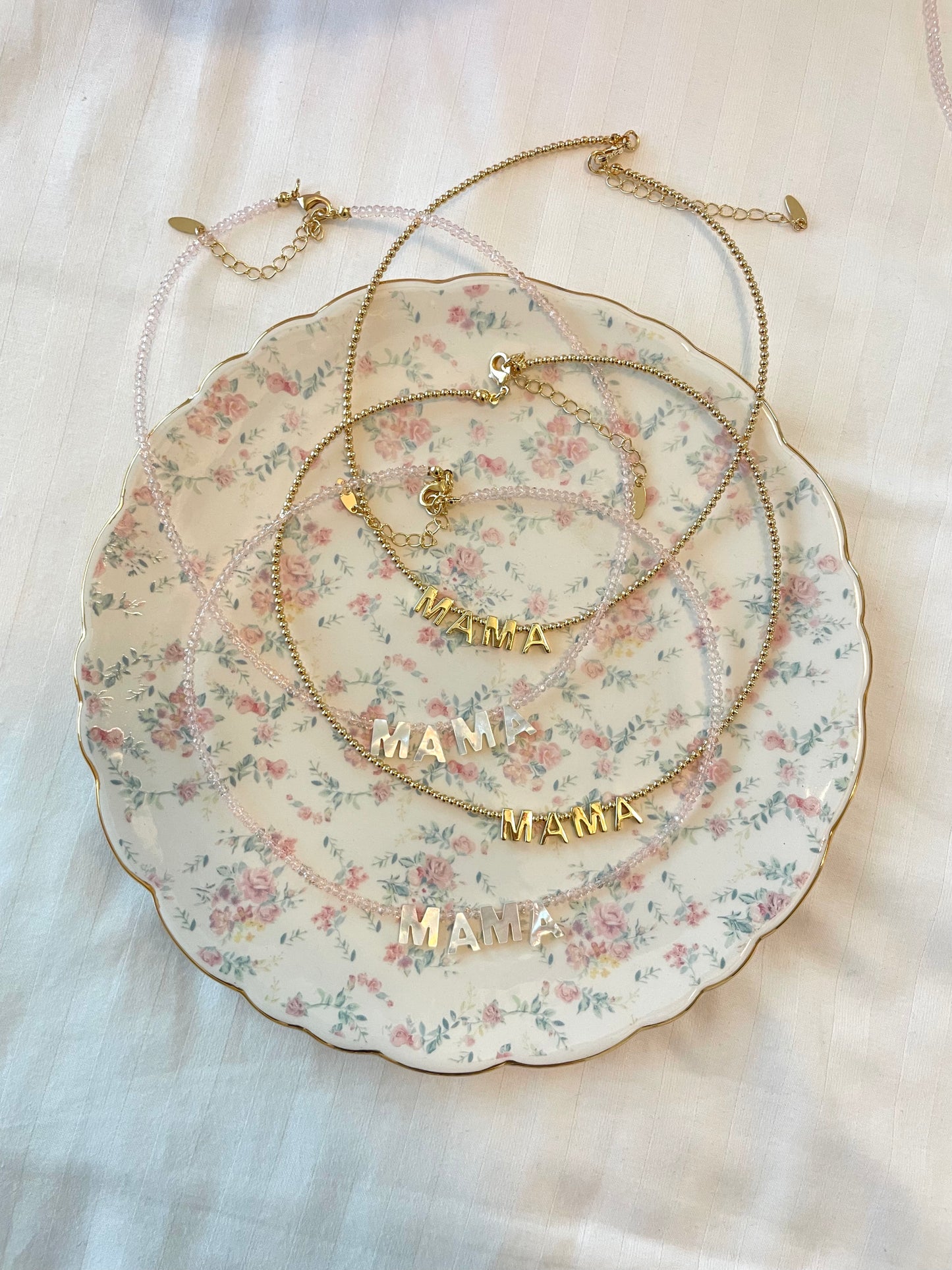 Mama Necklace