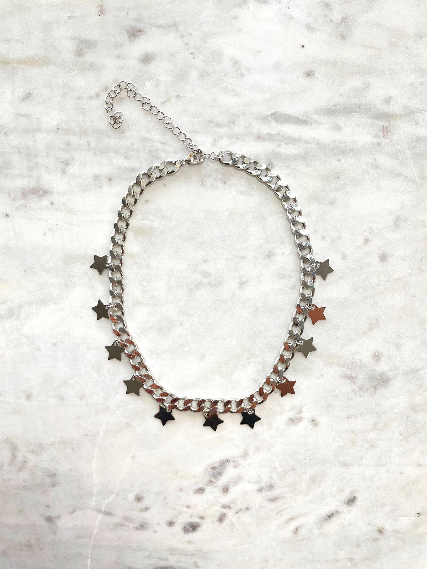 Choker plateado de Estrellas