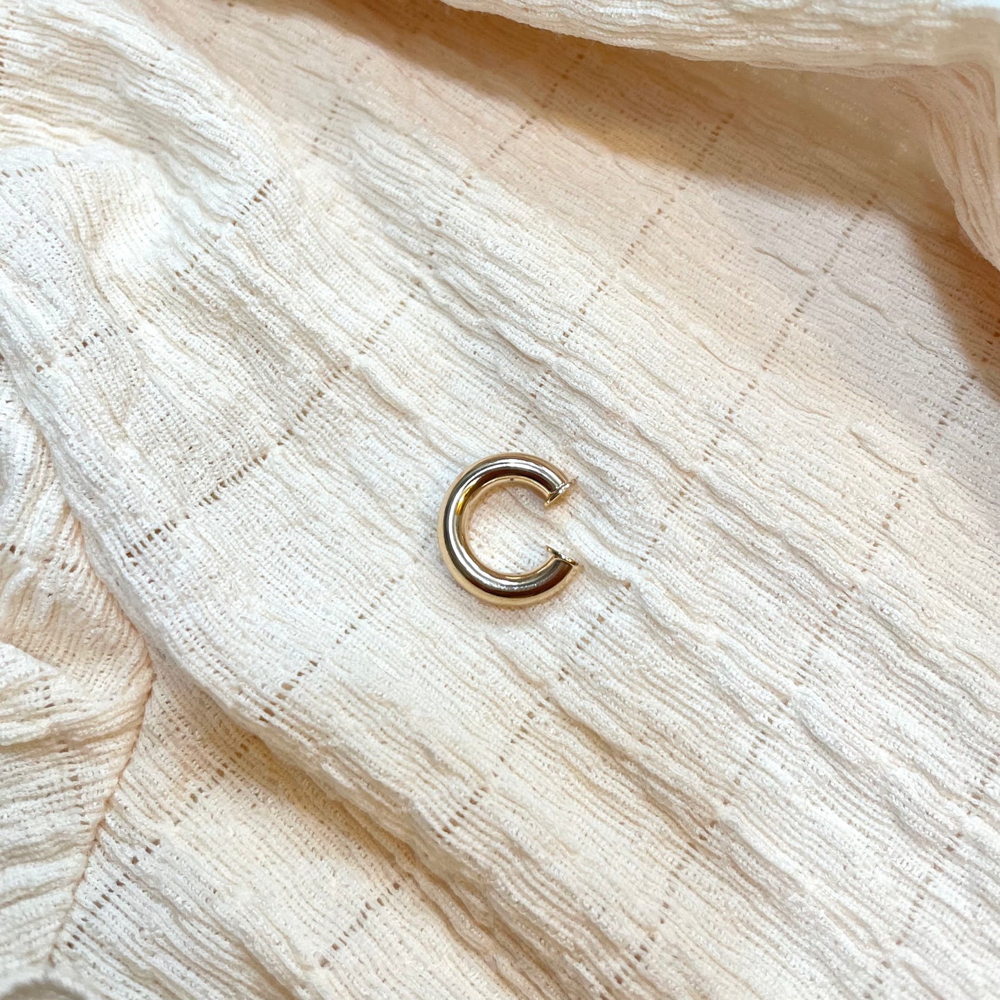 María Paula ear cuff