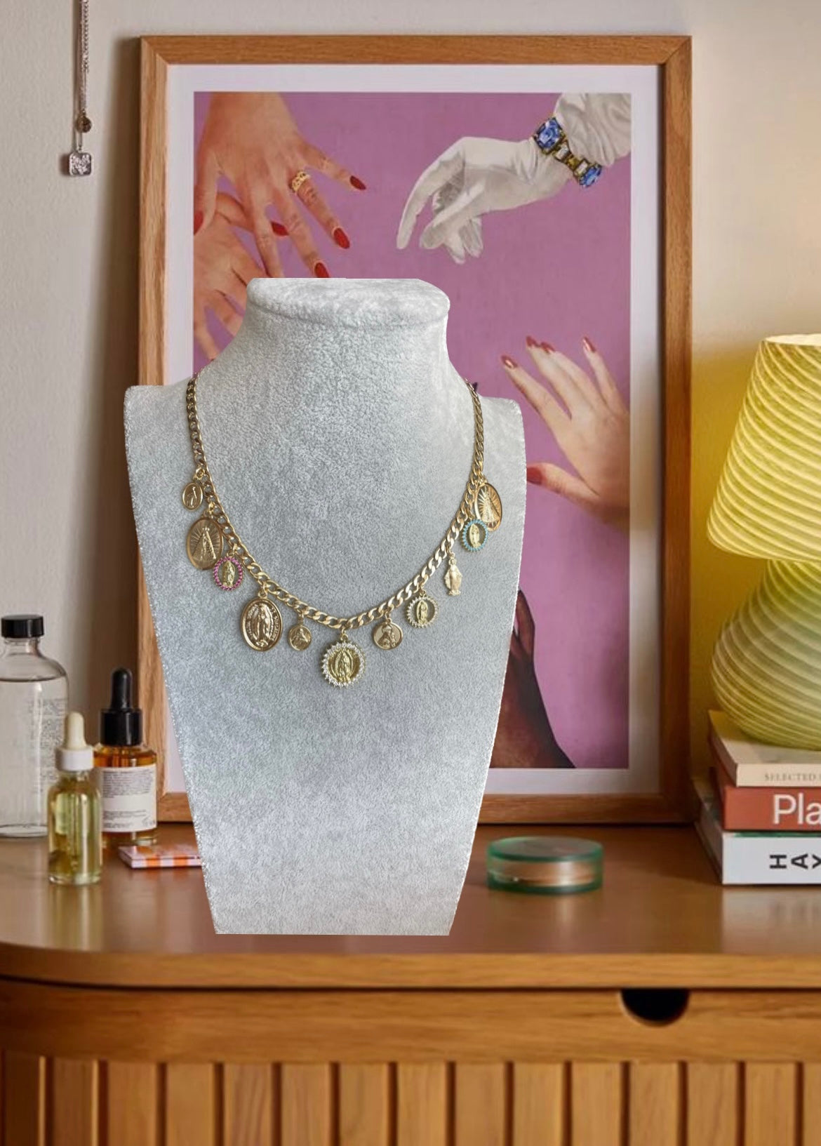 Virgenes Necklace