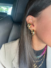 Load image into Gallery viewer, Ear cuffs Dorados
