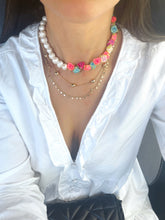 Load image into Gallery viewer, Collar de perlas y flores
